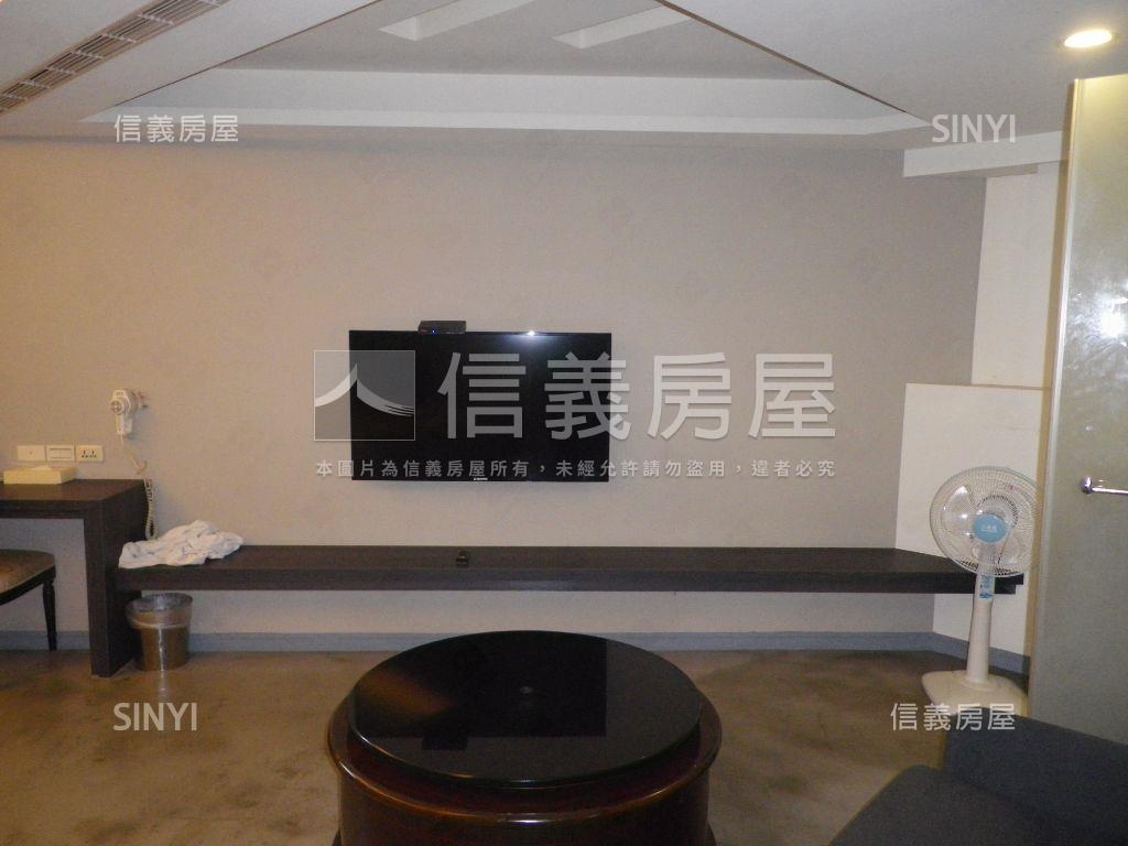 近火車站精緻精美裝潢屋房屋室內格局與周邊環境