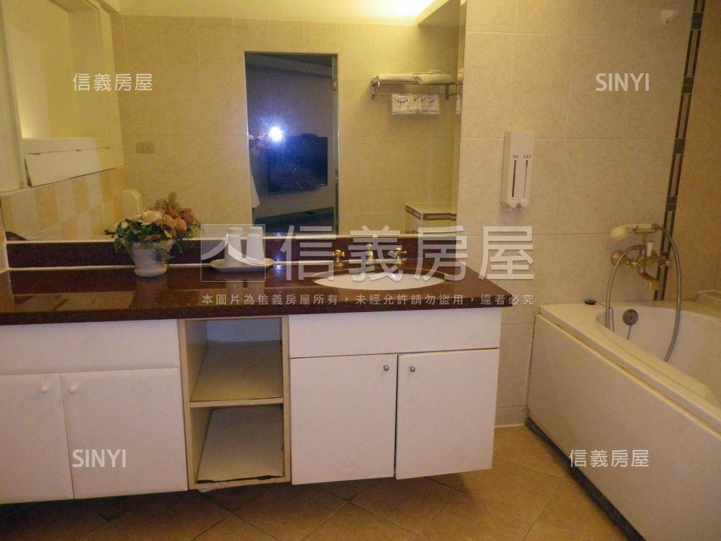 近火車站精緻精美裝潢屋房屋室內格局與周邊環境