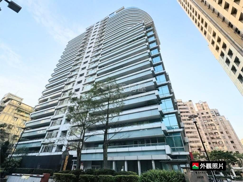 僑泰純辦附車位房屋室內格局與周邊環境