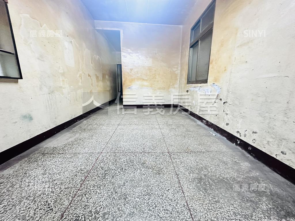 正市區便宜大透天房屋室內格局與周邊環境