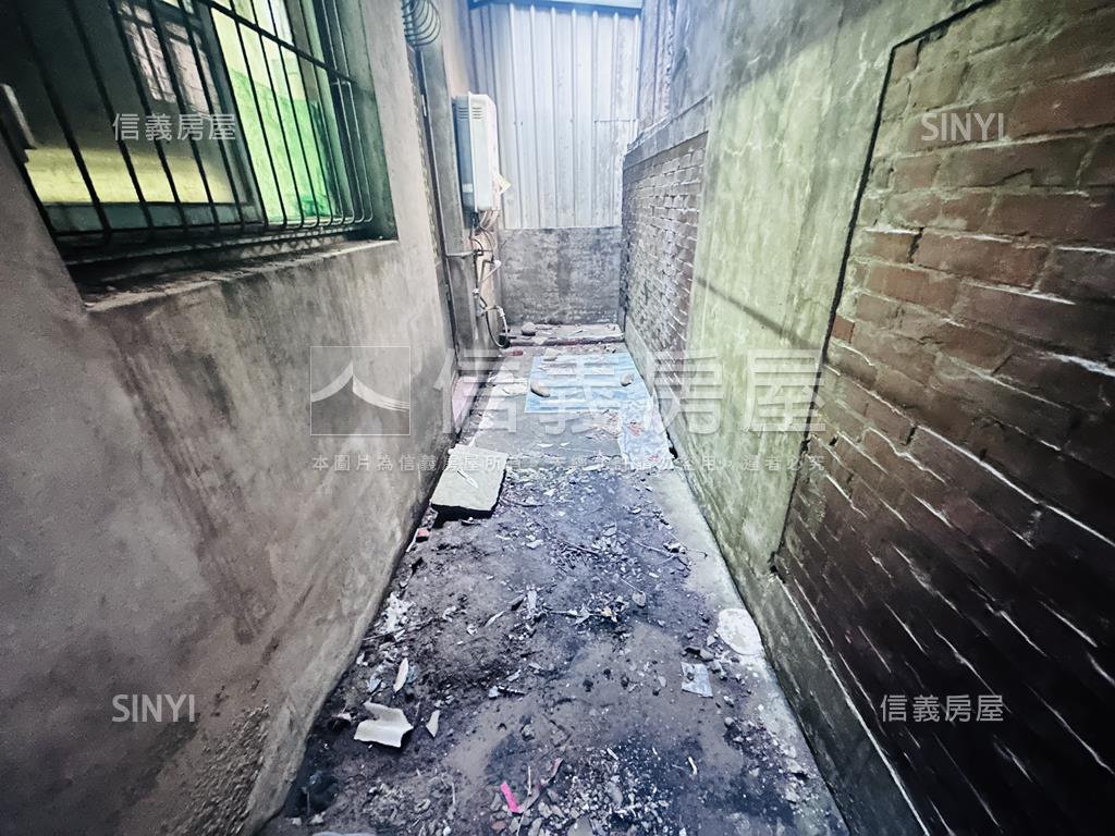 正市區便宜大透天房屋室內格局與周邊環境