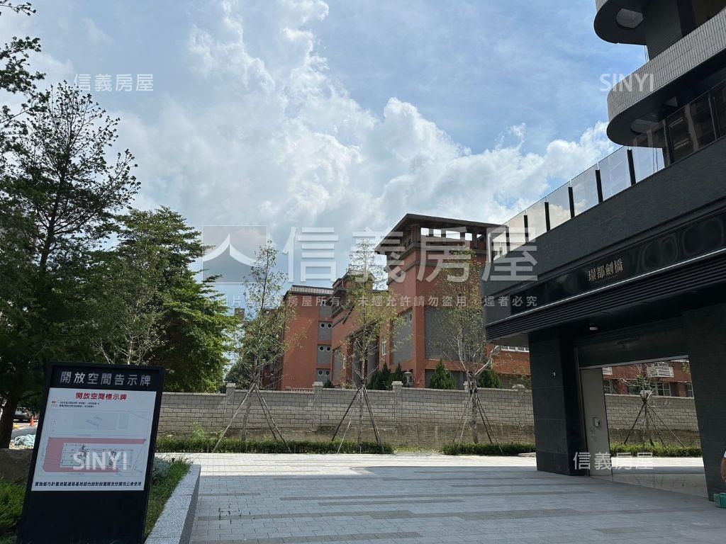 璟都劍橋Ｓ３金店面房屋室內格局與周邊環境