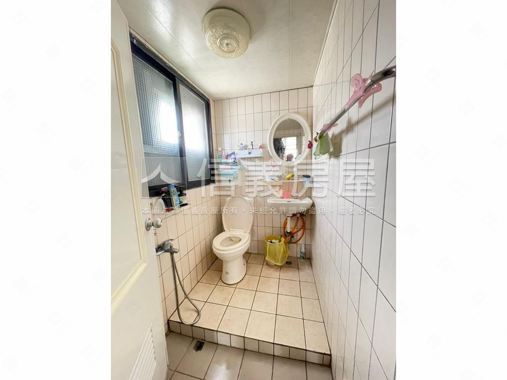 【稀有】新生靜巷亮麗頂加房屋室內格局與周邊環境