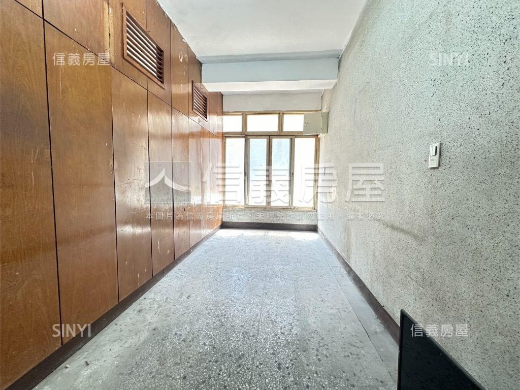 南京三民低總價黃金三樓房屋室內格局與周邊環境