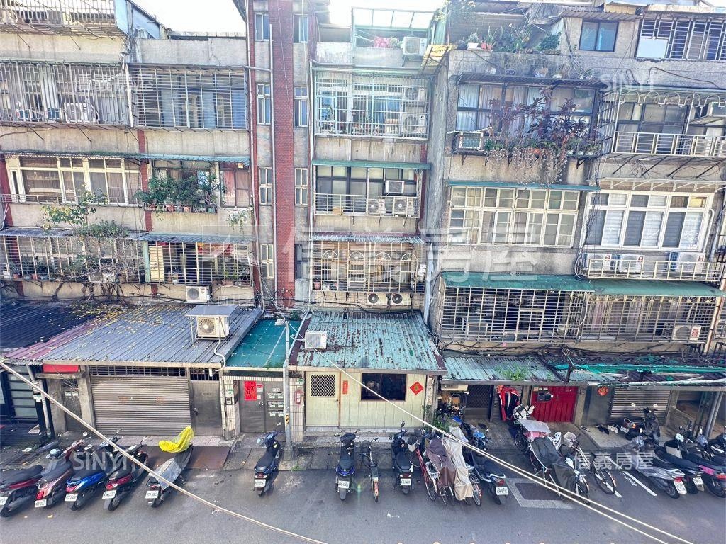 南京三民低總價黃金三樓房屋室內格局與周邊環境