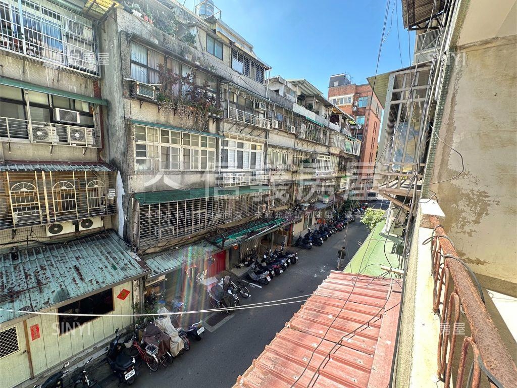 南京三民低總價黃金三樓房屋室內格局與周邊環境