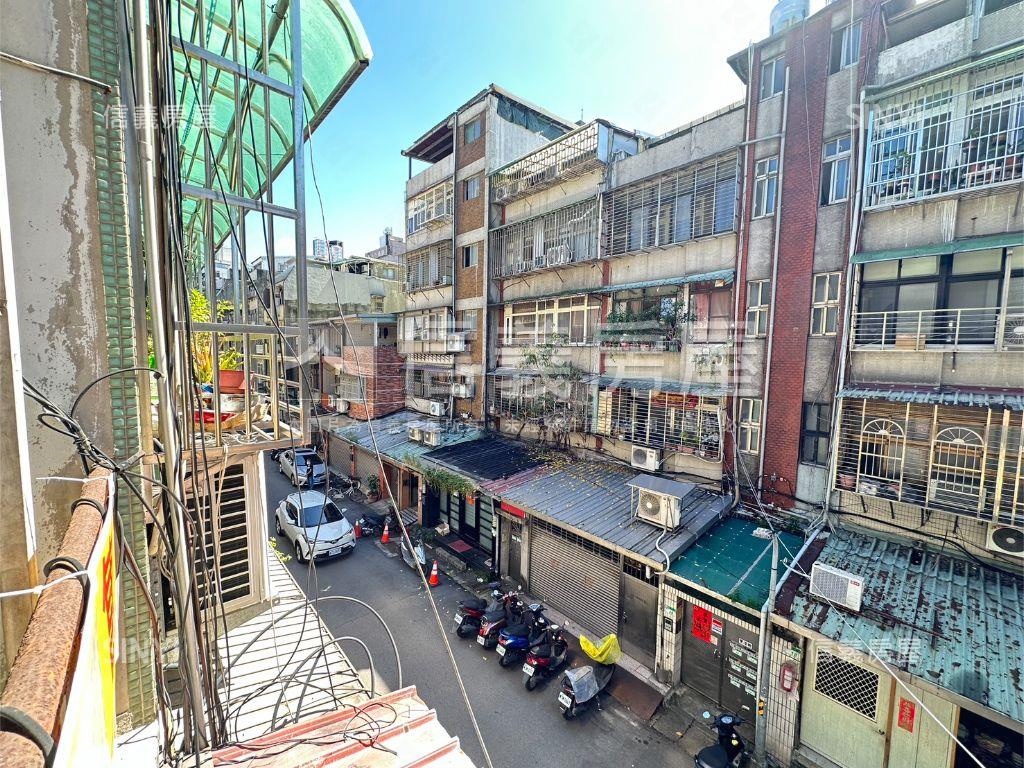 南京三民低總價黃金三樓房屋室內格局與周邊環境