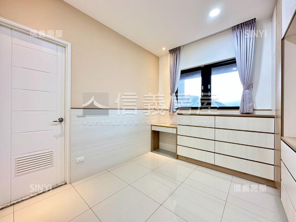 專任誠美學景觀三房車位房屋室內格局與周邊環境