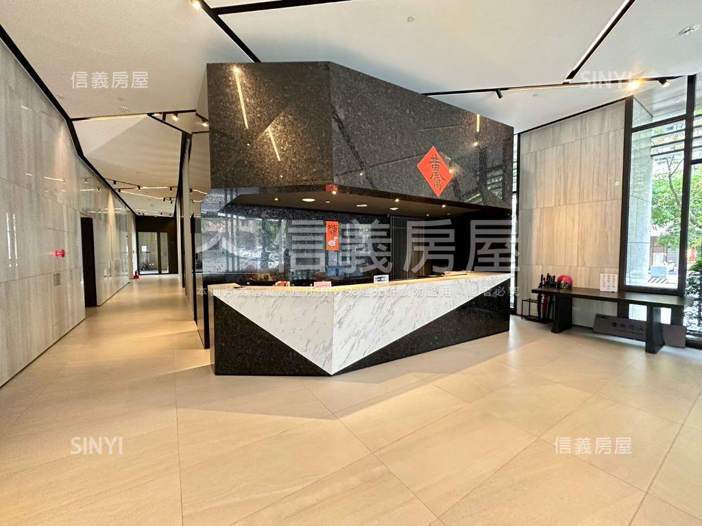 專任誠美學景觀三房車位房屋室內格局與周邊環境