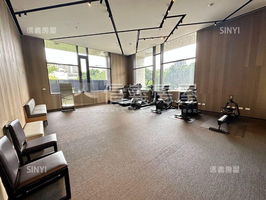 專任誠美學景觀三房車位房屋室內格局與周邊環境