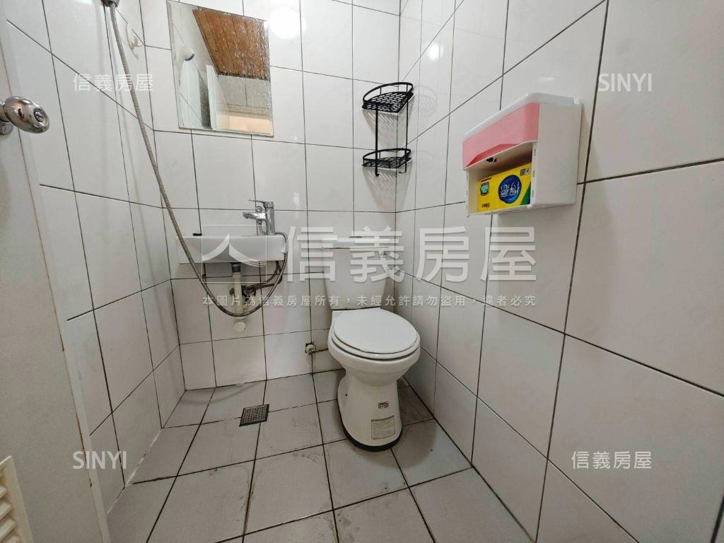中華路三房採光溫馨美寓房屋室內格局與周邊環境