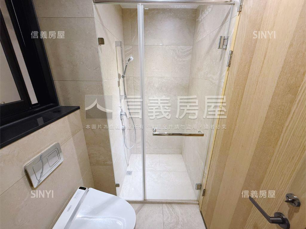 鉅虹視野戶三房平車房屋室內格局與周邊環境