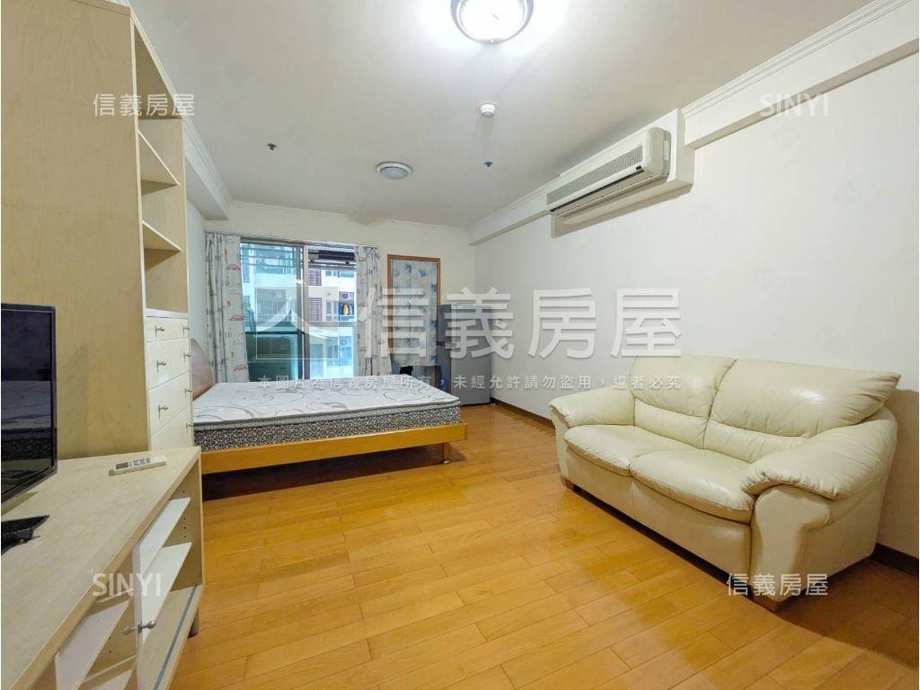 ★中壢百老匯高樓層套房★房屋室內格局與周邊環境