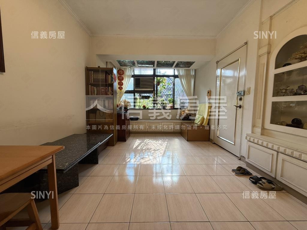 新接。臨江公園三房美廈房屋室內格局與周邊環境