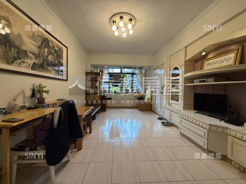 新接。臨江公園三房美廈房屋室內格局與周邊環境