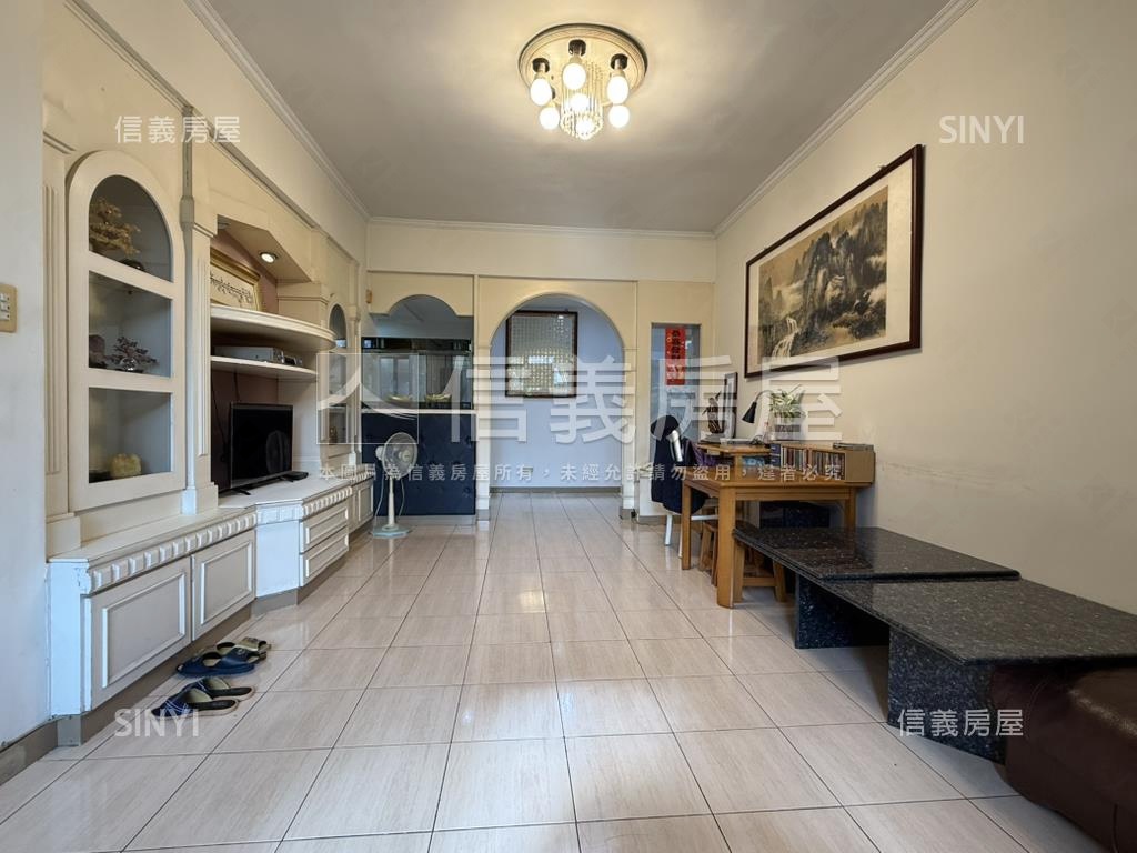 新接。臨江公園三房美廈房屋室內格局與周邊環境