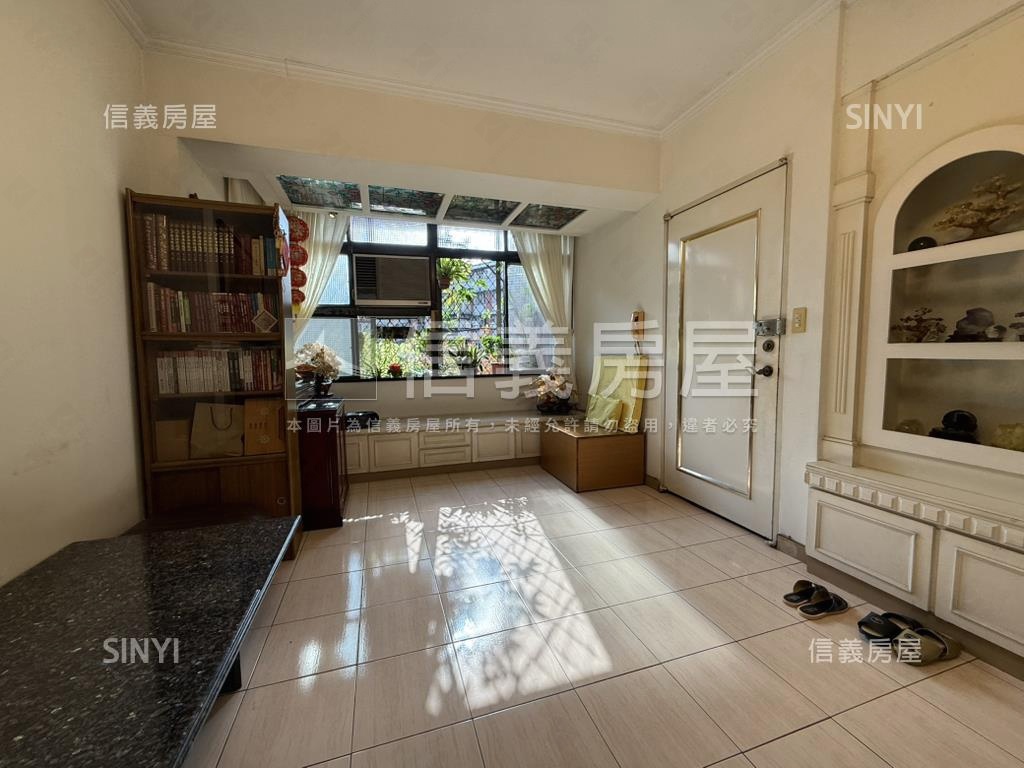 新接。臨江公園三房美廈房屋室內格局與周邊環境