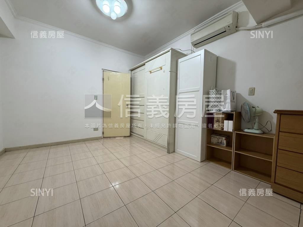 新接。臨江公園三房美廈房屋室內格局與周邊環境