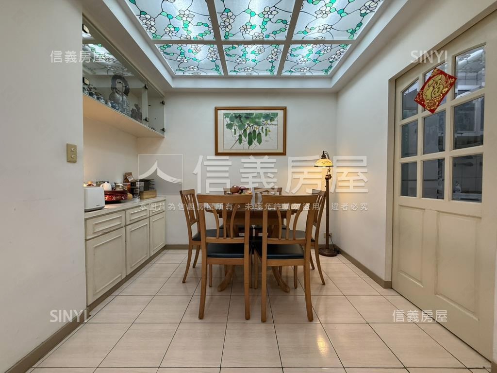 新接。臨江公園三房美廈房屋室內格局與周邊環境