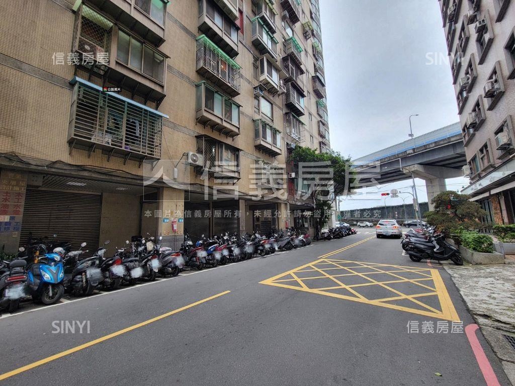 近台北橋捷運站＊小資店面房屋室內格局與周邊環境
