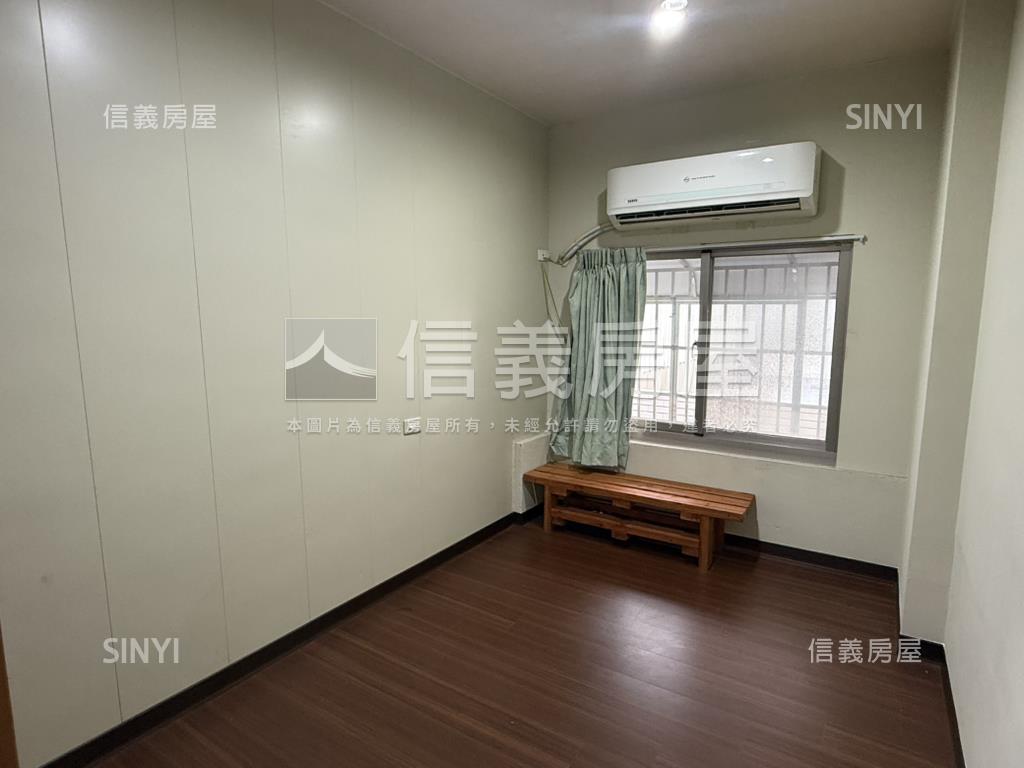 屋齡約９年中西區透天房屋室內格局與周邊環境