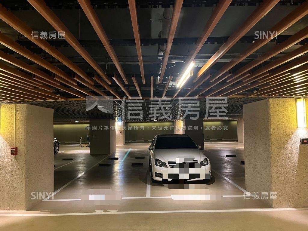 先看這間美裝潢－台中帝寶房屋室內格局與周邊環境