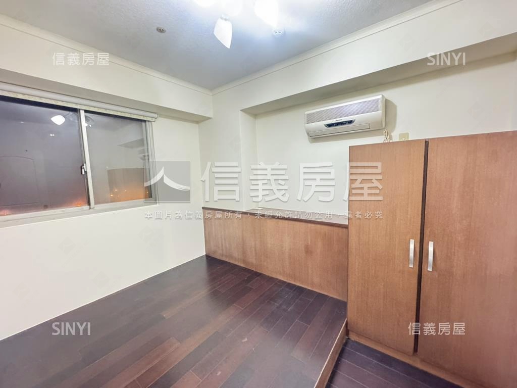 專任荷蘭村超值三房附車位房屋室內格局與周邊環境