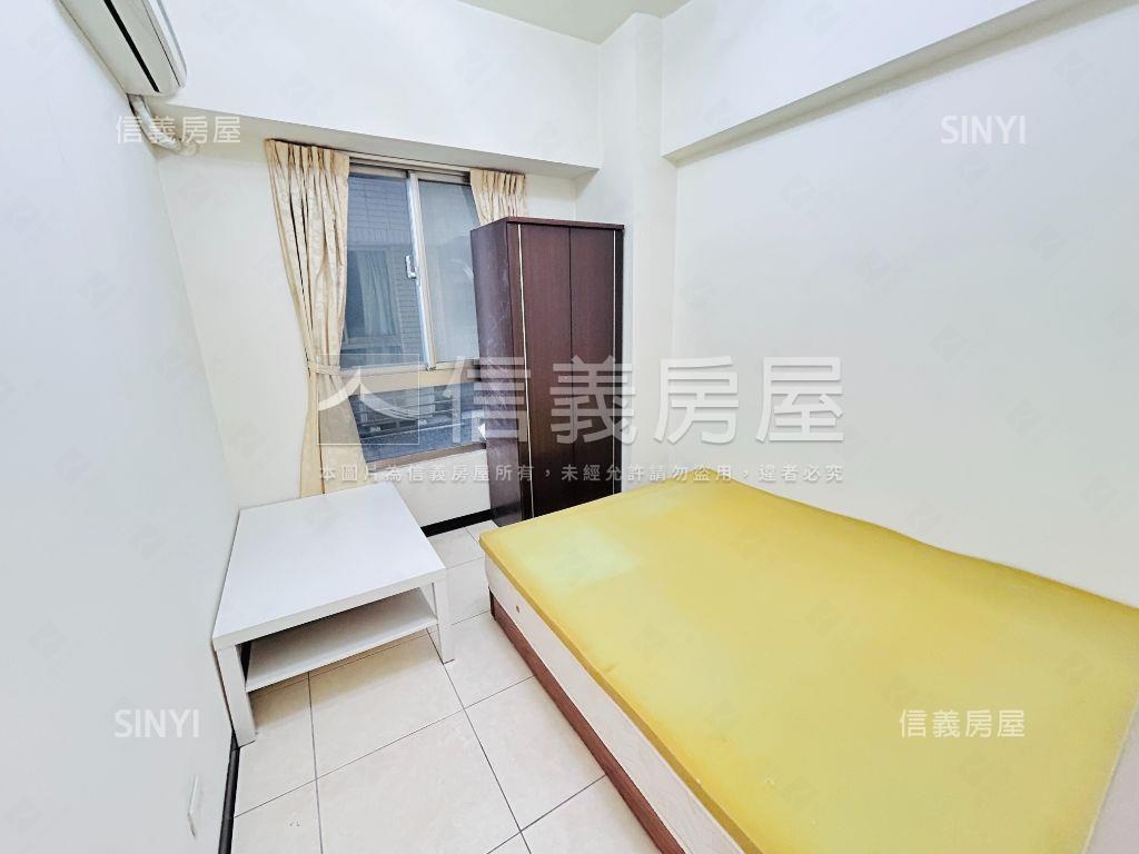 稀有前陽台進出三房車位房屋室內格局與周邊環境