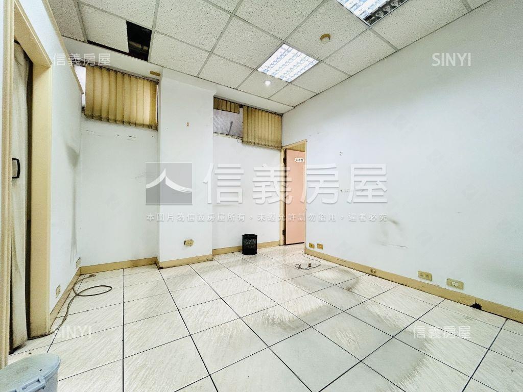 中山二路大坪數金店辦房屋室內格局與周邊環境