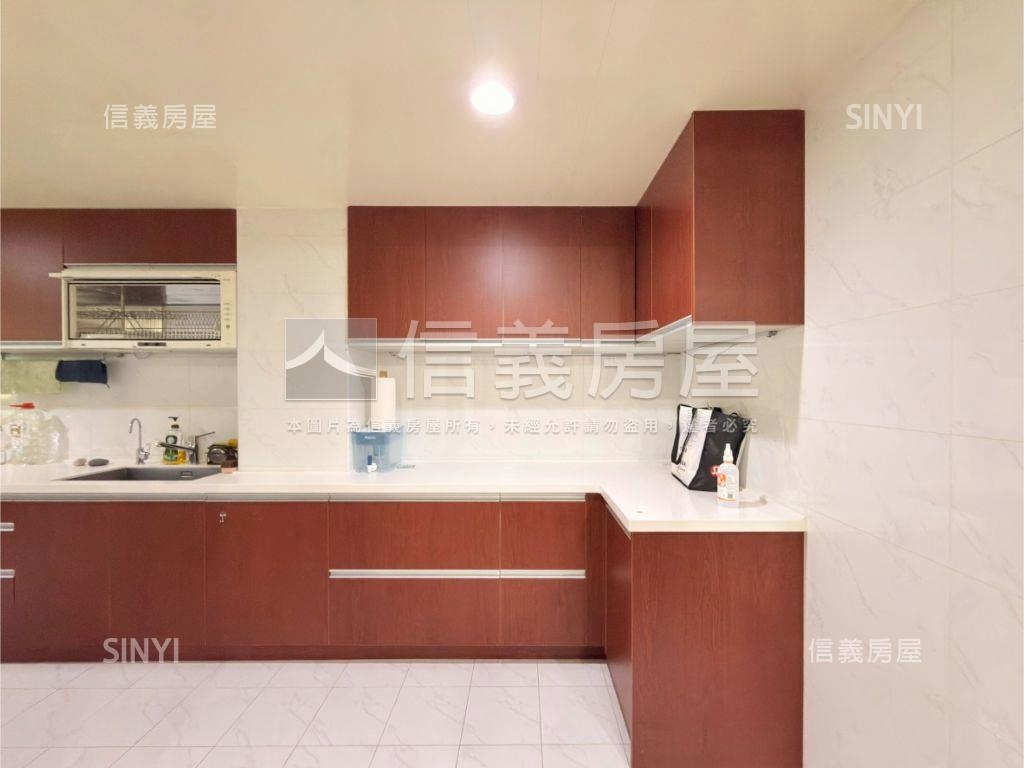 仁愛安和靜巷電梯美裝高樓房屋室內格局與周邊環境