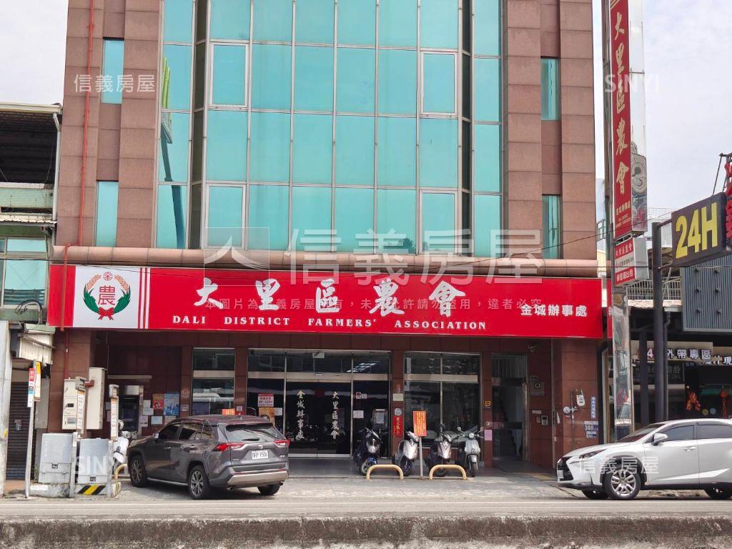 近合作金庫仁化路精美店面房屋室內格局與周邊環境