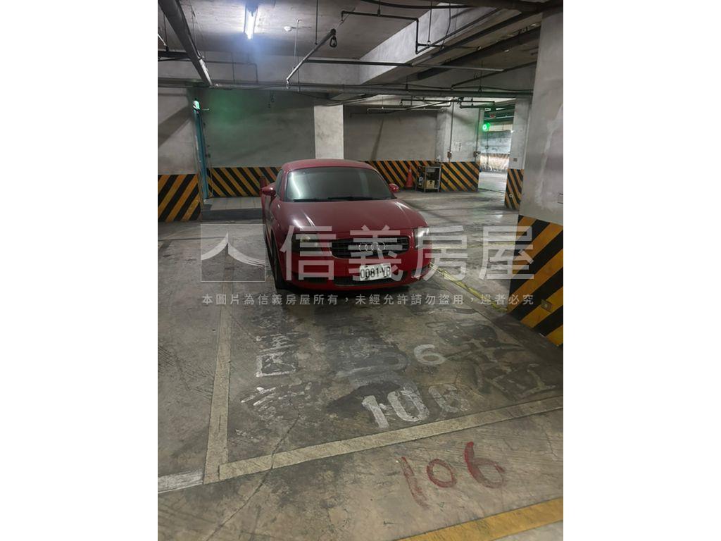 民權西路捷運車位高樓美居房屋室內格局與周邊環境