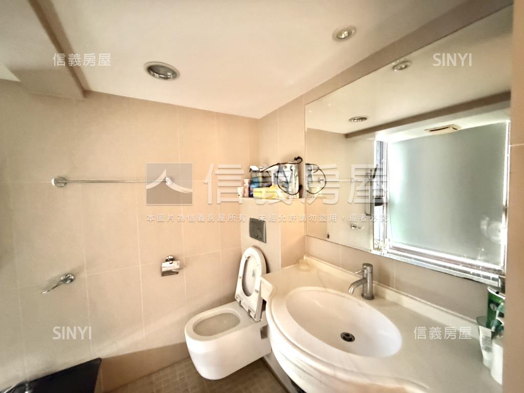 冠堤晶華Ａ高樓美屋房屋室內格局與周邊環境