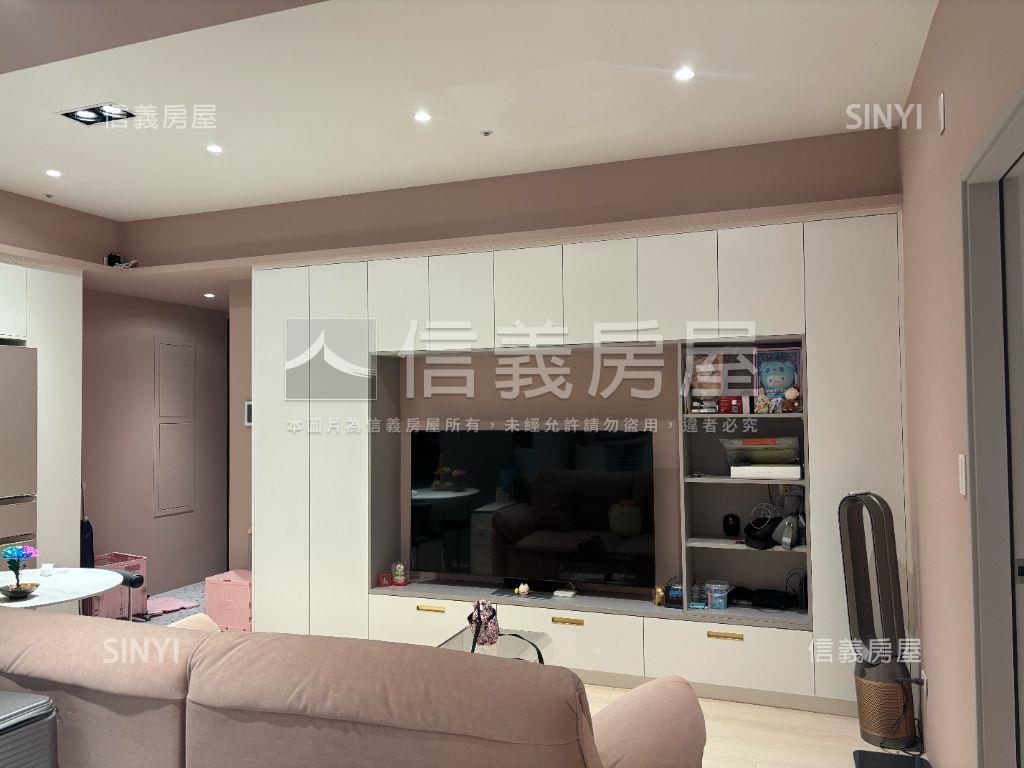 近南港四鐵御織間精緻美宅房屋室內格局與周邊環境