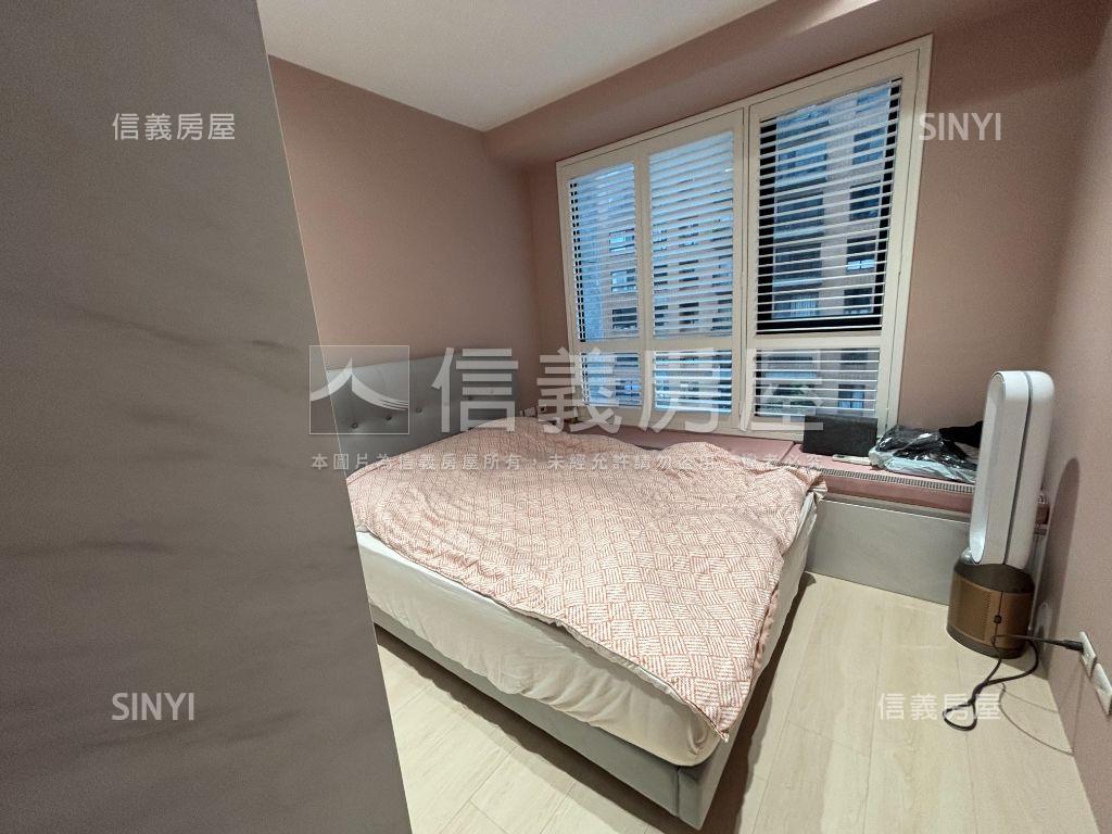 近南港四鐵御織間精緻美宅房屋室內格局與周邊環境