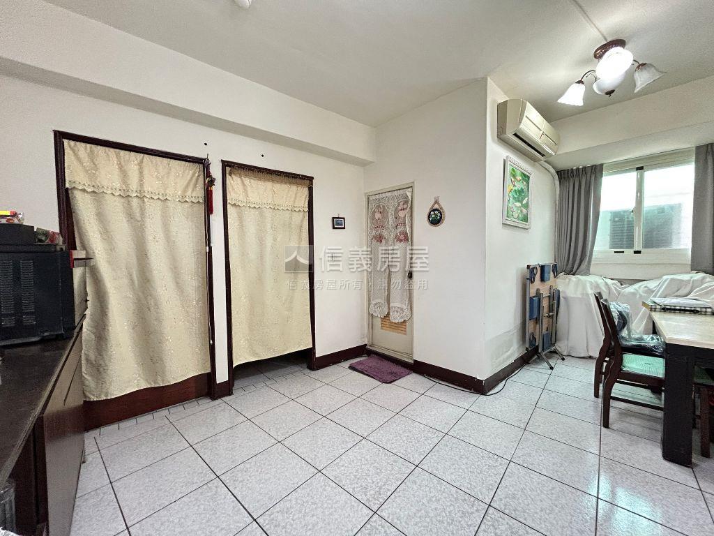 近國光花市採光佳兩房房屋室內格局與周邊環境