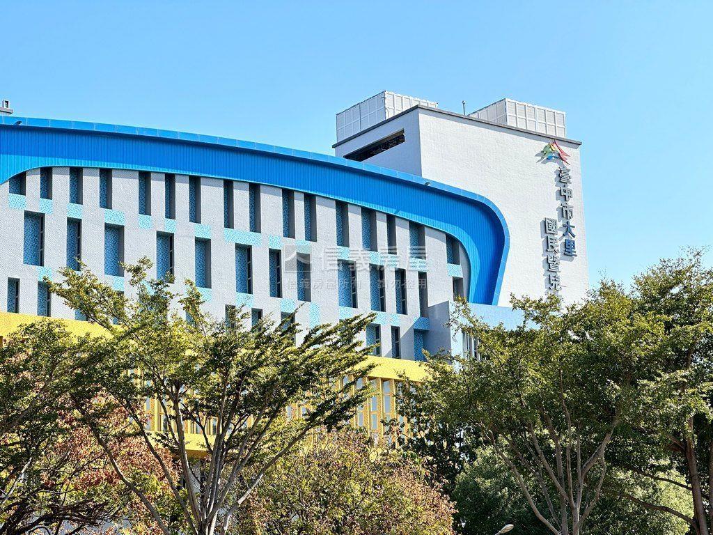 近國光花市採光佳兩房房屋室內格局與周邊環境
