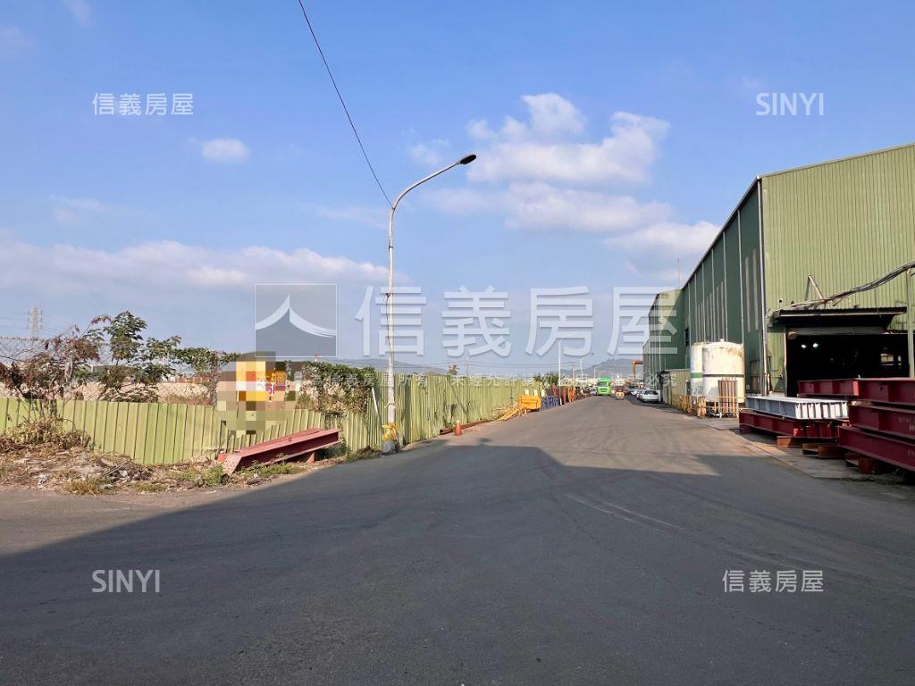 岡山為隨四千坪丁工業地房屋室內格局與周邊環境