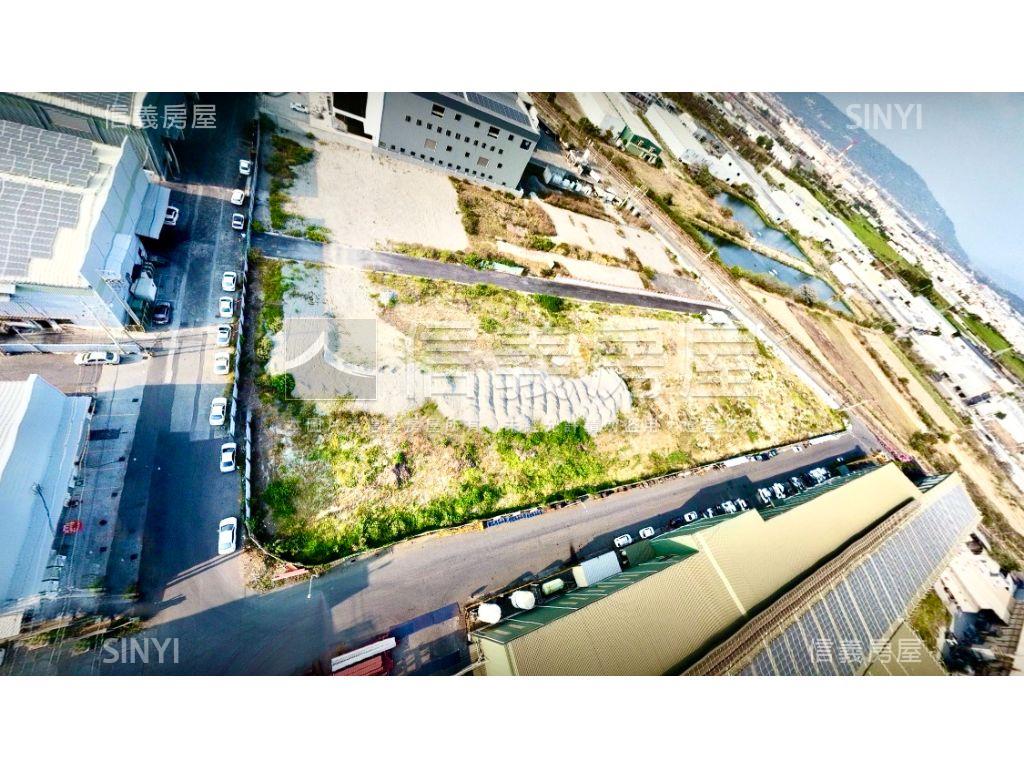 岡山為隨四千坪丁工業地房屋室內格局與周邊環境