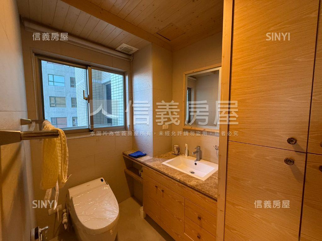 河畔湯居。精緻景觀宅房屋室內格局與周邊環境