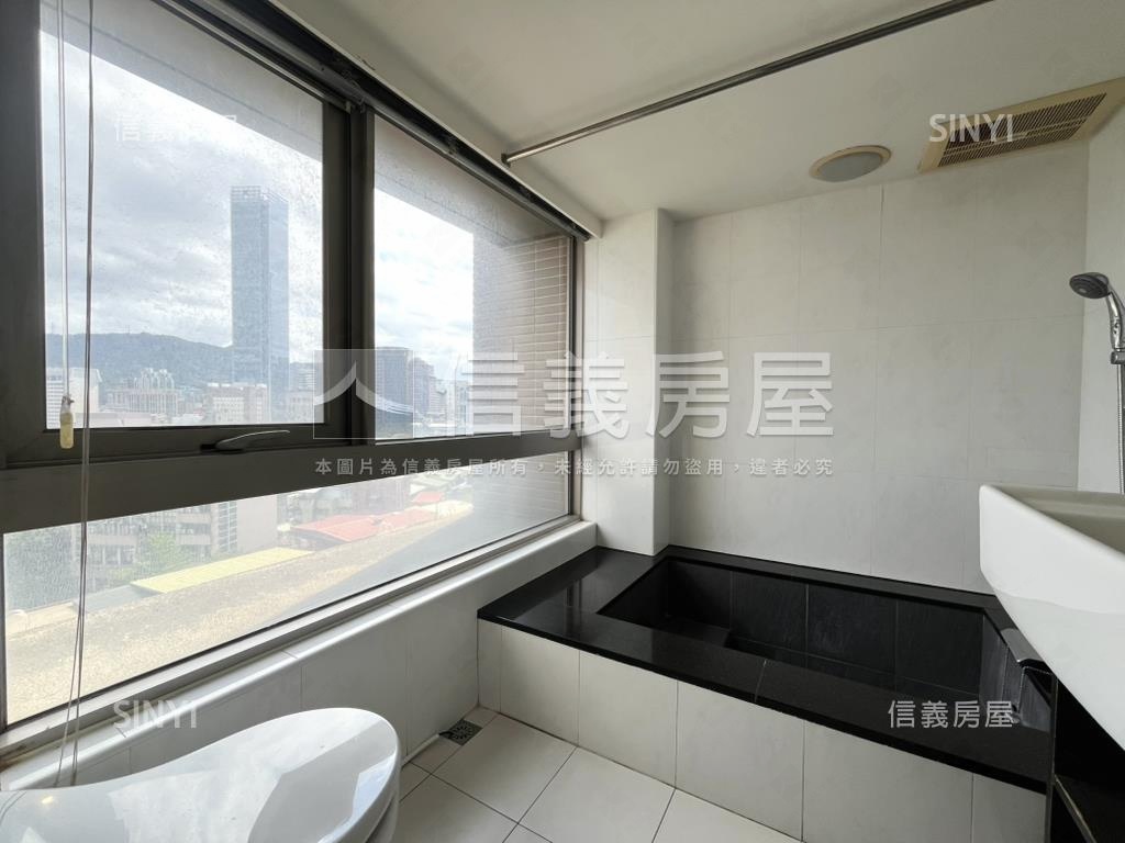 Ｖ１高樓美景美妝兩房房屋室內格局與周邊環境