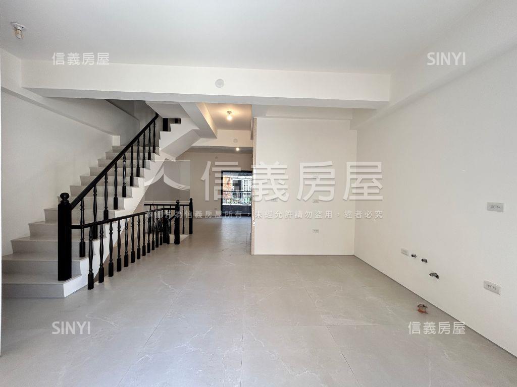 靓★大里路旁臨路美別墅讚房屋室內格局與周邊環境
