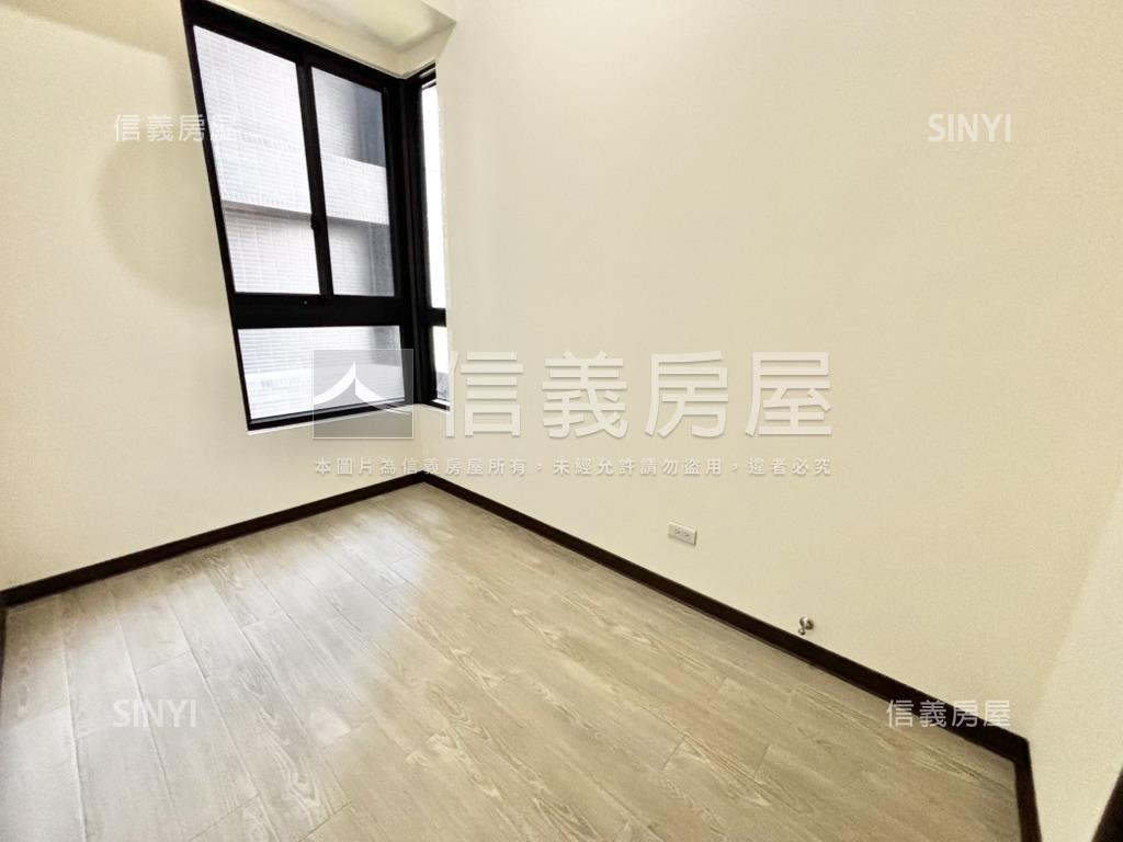 小檜溪，遠雄，三房車位房屋室內格局與周邊環境