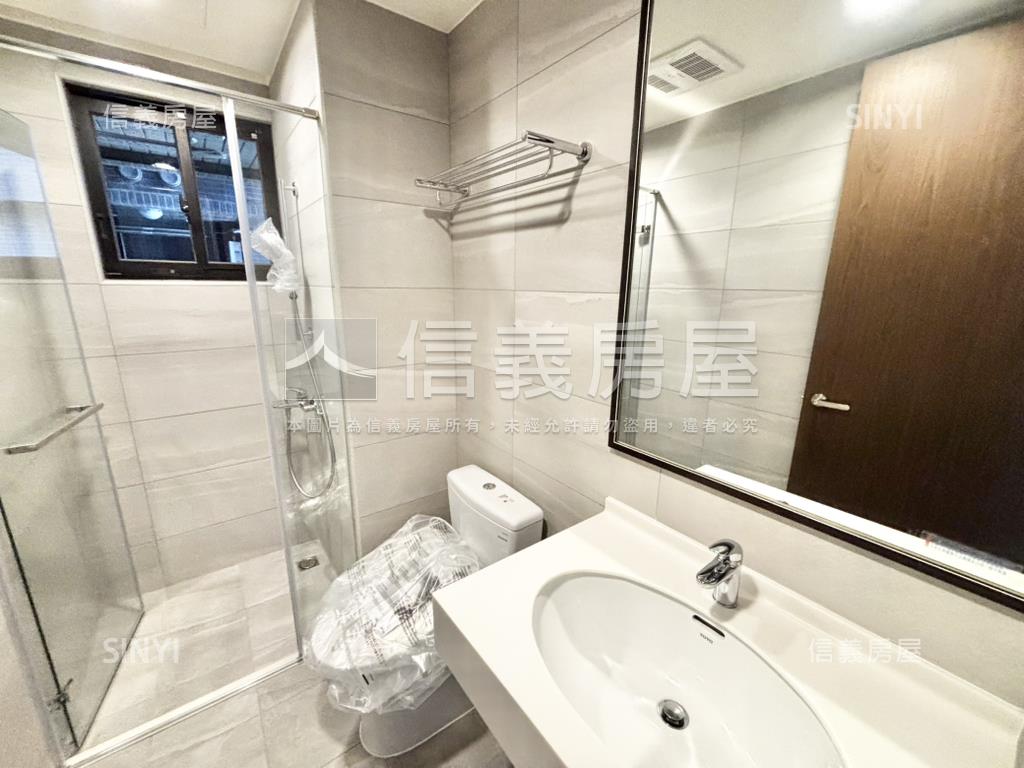 小檜溪，遠雄，三房車位房屋室內格局與周邊環境