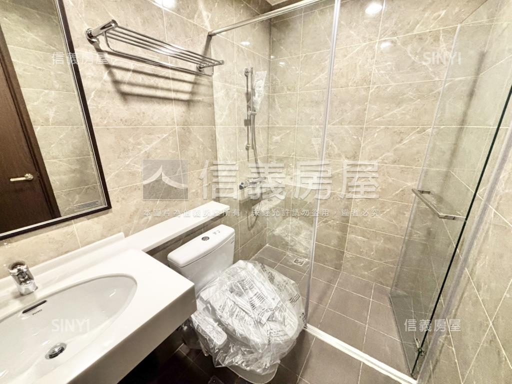 小檜溪，遠雄，三房車位房屋室內格局與周邊環境