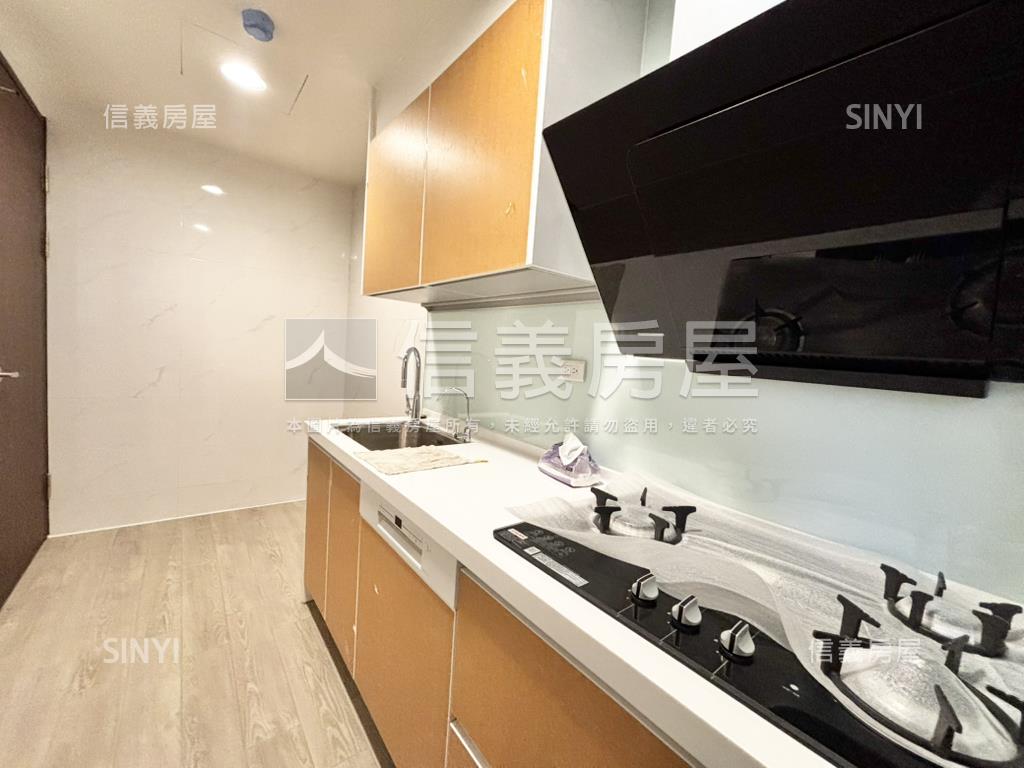 小檜溪，遠雄，三房車位房屋室內格局與周邊環境