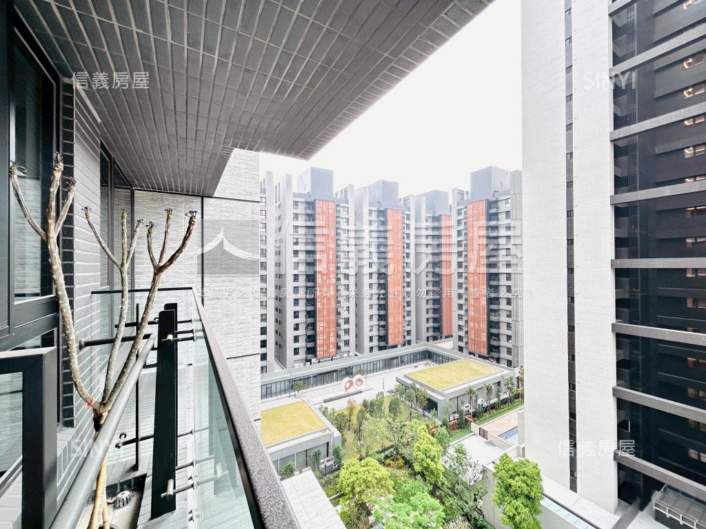 小檜溪，三房車位房屋室內格局與周邊環境