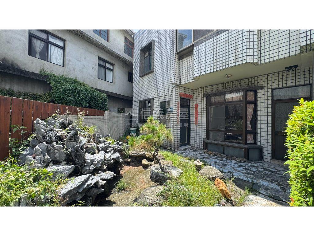 近潭子車站大地坪庭院別墅房屋室內格局與周邊環境
