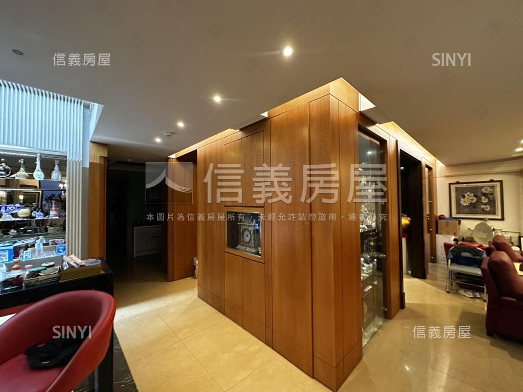 一即一切面美術館視野豪邸房屋室內格局與周邊環境
