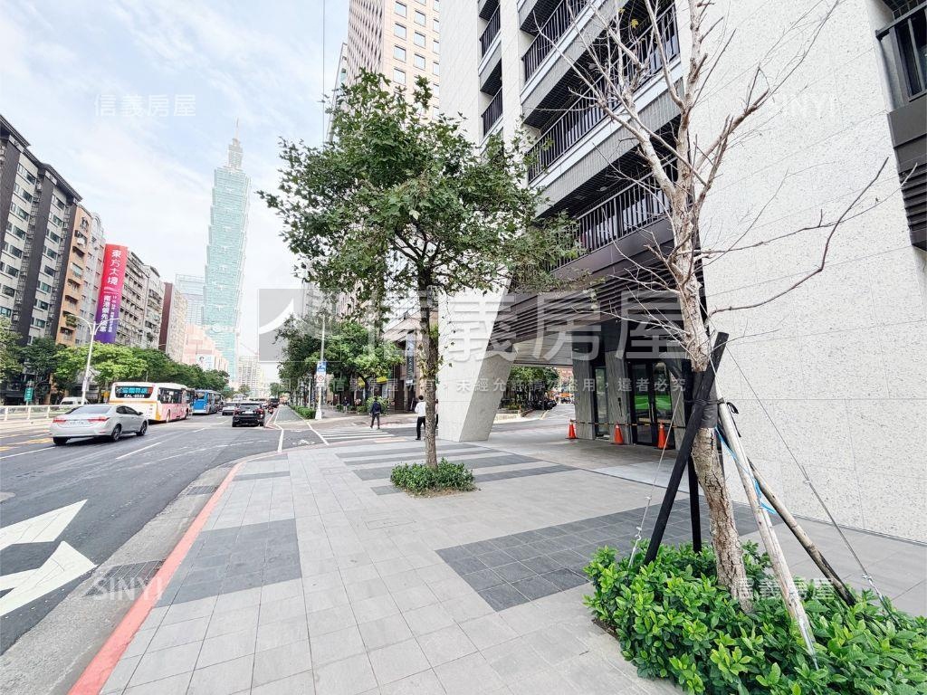 新案─全坤１０１Ａ１高樓房屋室內格局與周邊環境